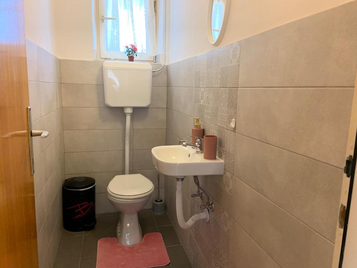 Apartment Mia Πόρετς Εξωτερικό φωτογραφία