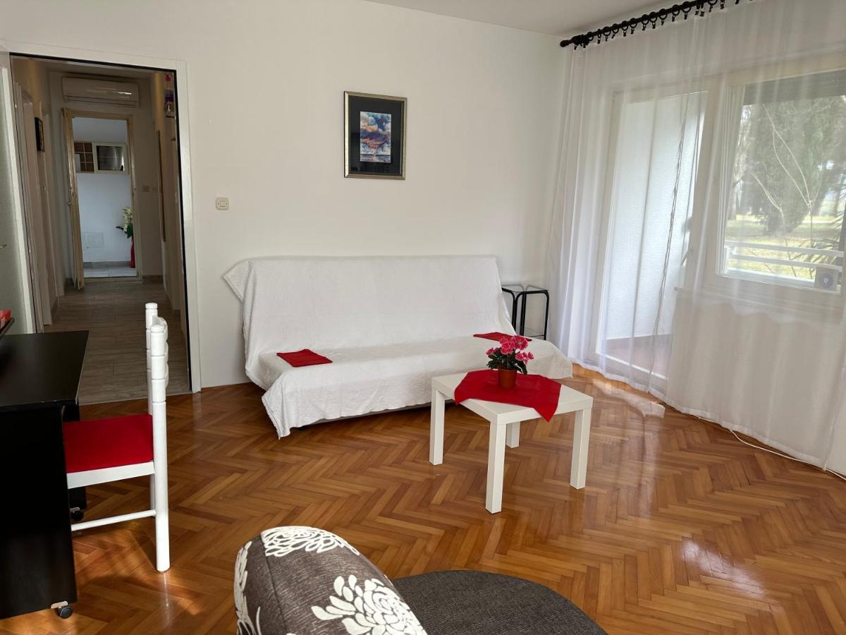 Apartment Mia Πόρετς Εξωτερικό φωτογραφία