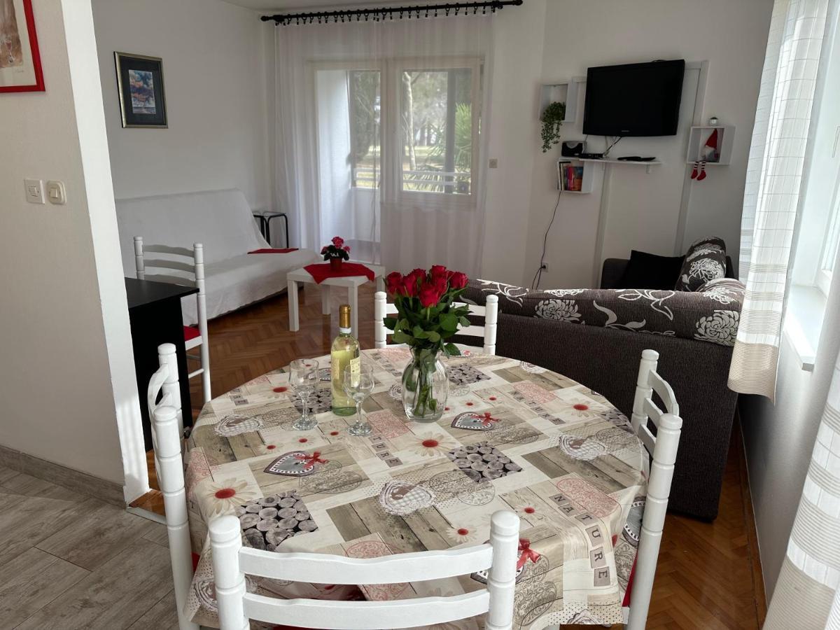 Apartment Mia Πόρετς Εξωτερικό φωτογραφία