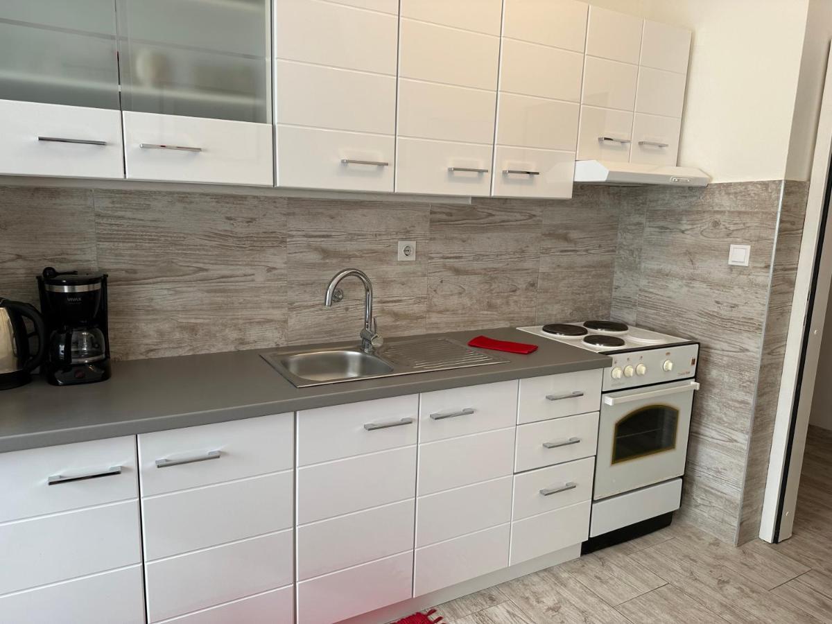 Apartment Mia Πόρετς Εξωτερικό φωτογραφία