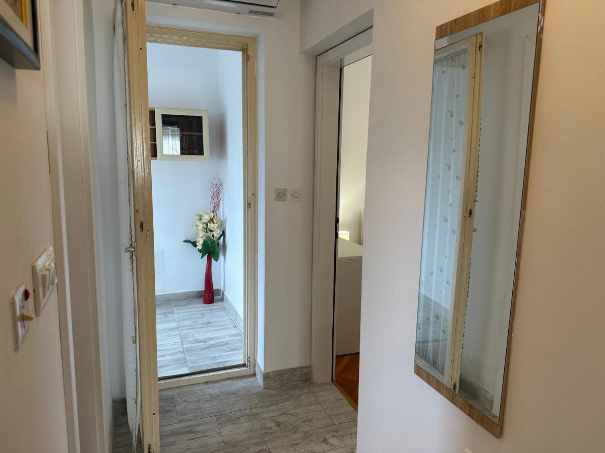 Apartment Mia Πόρετς Εξωτερικό φωτογραφία